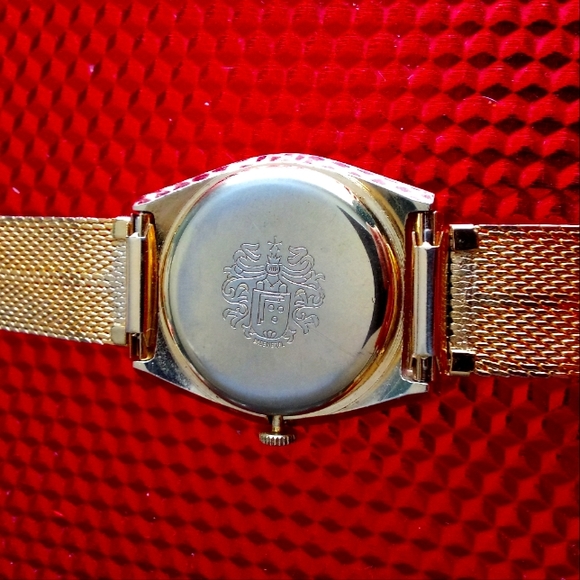 Bolivia 21 jewel life spring swiss made Hong Kong gold watch